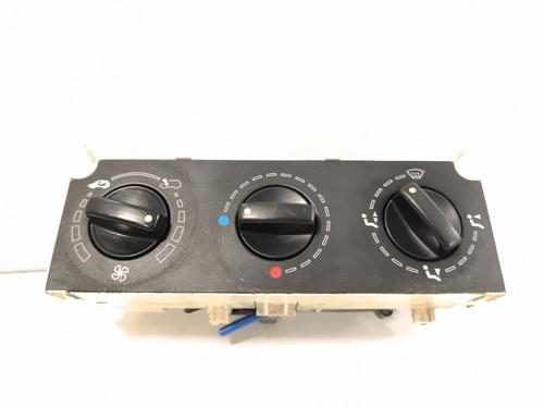 Used Climate control Climate control 39035166 39035166