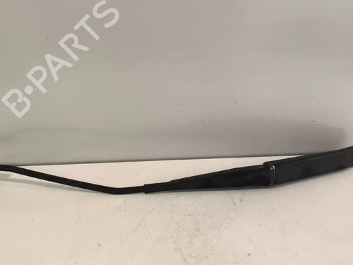 Used Front windshield wiper arm Front windshield wiper arm 39024328 39024328