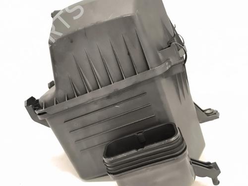 Used Air filter box Air filter box 39035152 39035152