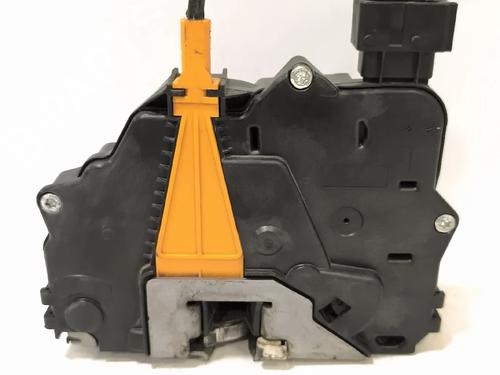 Front right lock OPEL CORSA E (X15) 1.3 CDTI (08, 68) | BP39107508C97 - Image 2