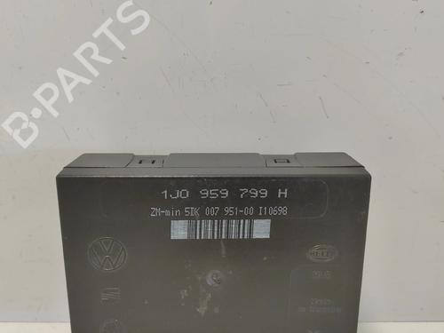 Used Electronic module Electronic module VW GOLF IV (1J1) [1997-2008] 39174755 39174755