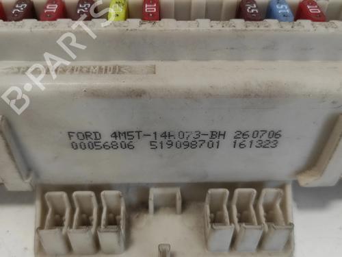 Used Fuse box Fuse box 39174754 39174754