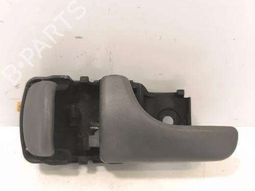 Used Front left interior door handle Front left interior door handle NISSAN TERRANO II (R20) 2.7 TD 4WD (101 hp) 39451960 39451960