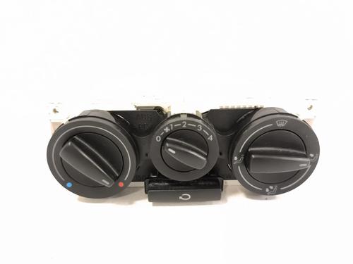 Used Climate control Climate control 39503992 39503992