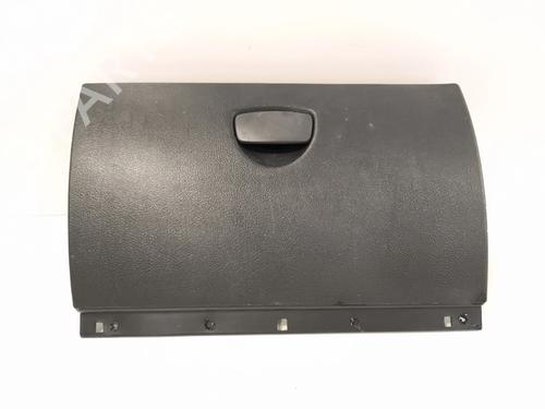 Used Glove box Glove box RENAULT CLIO II (BB_, CB_) 1.5 dCi (B/CB07) (65 hp) 39569591 39569591