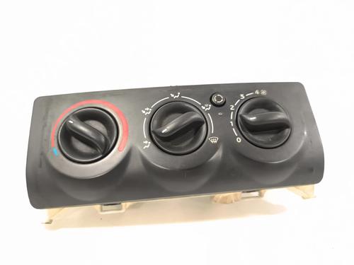 Used Climate control Climate control RENAULT CLIO II (BB_, CB_) 1.5 dCi (B/CB07) (65 hp) 39569585 39569585