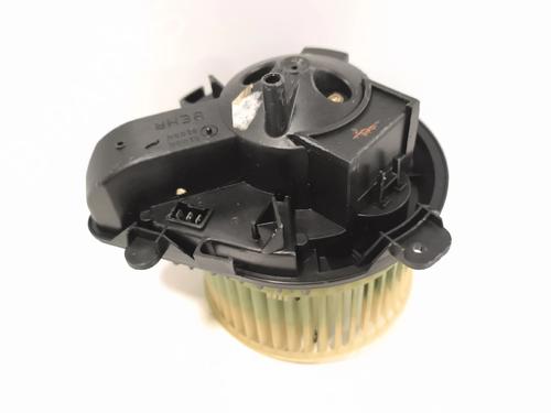 Used Heater blower motor Heater blower motor CITROËN JUMPY I Van (BS_, BT_, BY_, BZ_) 2.0 HDi 95 (94 hp) 39536981 39536981