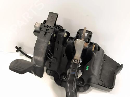 Used Pedal Pedal OPEL CORSA D (S07) 1.3 CDTI (L08, L68) (75 hp) 39620850 39620850