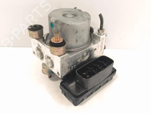 Used ABS pump ABS pump TOYOTA YARIS (_P1_) 1.4 D-4D (NLP10_, NLP10R) (75 hp) 39750306 39750306