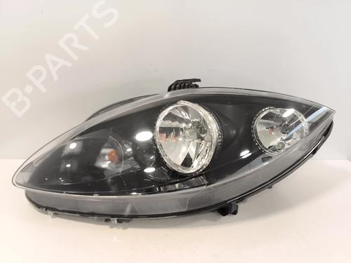Used Right headlight Right headlight SEAT LEON (1P1) 1.9 TDI (105 hp) 40084318 40084318
