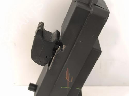 Right front window switch MAZDA 3 (BK) | BP40159188I26 - Image 2