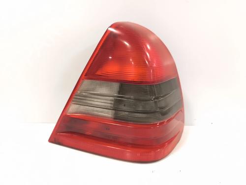 Used Right taillight Right taillight MERCEDES-BENZ C-CLASS (W202) [1993-2000] 40608584 40608584
