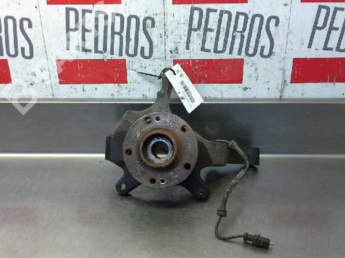 Used Right front steering knuckle RENAULT LAGUNA II (BG0/1_) [2001-2007]  1864961