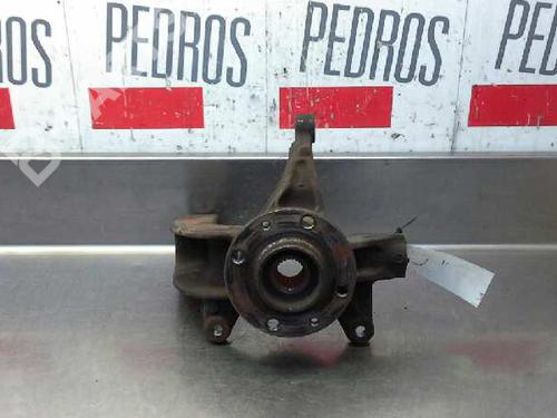 Used Left front steering knuckle RENAULT MEGANE II (BM0/1_, CM0/1_) [2001-2012]  610692