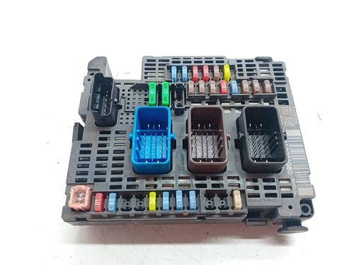 Used Fuse box CITROËN C4 AIRCROSS 1.6 HDi 115 (114 hp) 28356489