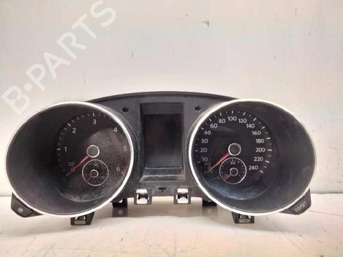 Used Instrument cluster VW GOLF VI (5K1) 1.6 TDI (105 hp) 16112063