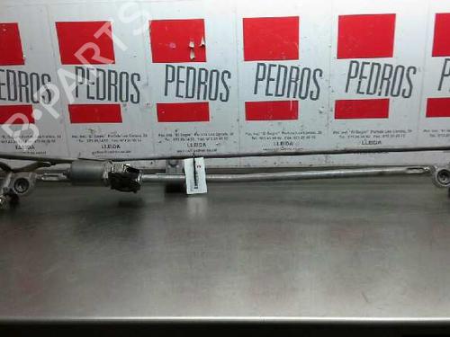 Used Front wiper motor OPEL ZAFIRA / ZAFIRA FAMILY B (A05) [2005-2019]  1359863