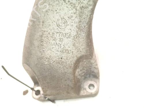 Engine mount BMW 5 Touring (E61) 530 d | BP23210687M89 - Image 2