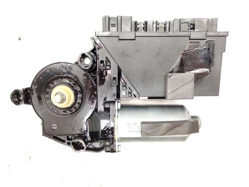 Motore alzacristalli anteriore sinistro VW PHAETON (3D1, 3D2, 3D3, 3D4, 3D6, 3D7, 3D8, 3D9) 3.0 V6 TDI 4motion (224 hp) 20640059