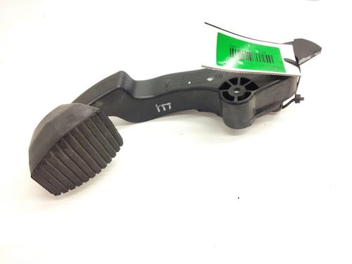 Used Clutch pedal CITROËN C4 CACTUS 1.2 THP 110 (110 hp) 17790190