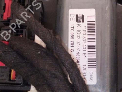 Front left window mechanism SEAT LEON (1P1) 1.6 TDI | BP28439750C22