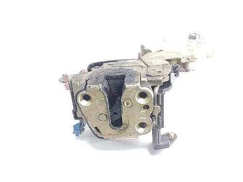 Used Front left lock NISSAN ALMERA TINO (V10) [1998-2006]  10811161