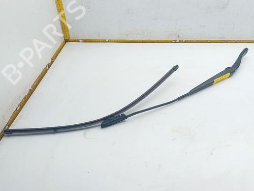 Used Front windshield wiper arm RENAULT MEGANE III Hatchback (BZ0/1_, B3_) [2008-2025]  26904012
