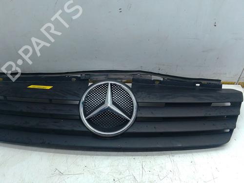 Used Grille MERCEDES-BENZ VANEO (414) 1.6 (414.700) (102 hp) 31952636