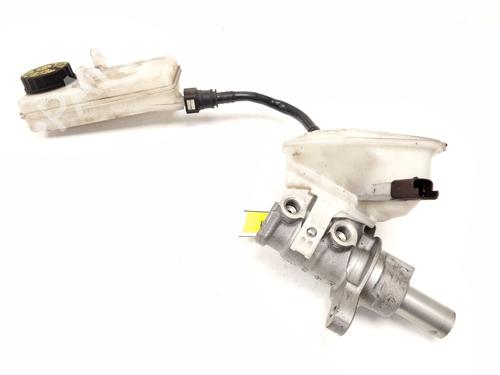Used Brake master cylinder CITROËN C4 AIRCROSS 1.6 HDi 115 (114 hp) 28377819