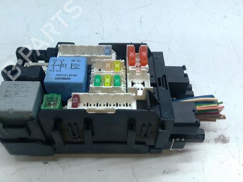 Used Fuse box Fuse box 36808274 36808274