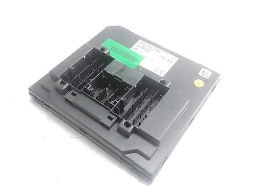 Used Fuse box Fuse box 13299637 13299637