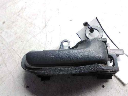 front-right-interior-door-handle-toyota-yaris-_p1_-13-ncp10-scp12_-1999-2000-2001-2002-2003-2004-2005-10285958 main image