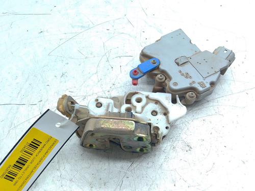 front-right-lock-ford-maverick-uds-uns-1993-1994-1995-1996-1997-1998-29827141 main image