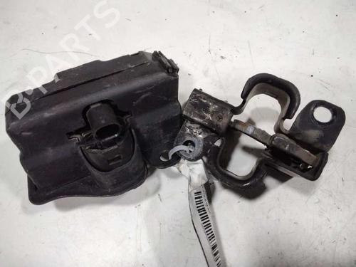 Hood lock MERCEDES-BENZ C-CLASS (W203) C 200 Kompressor (203.042) | BP15812831C133 