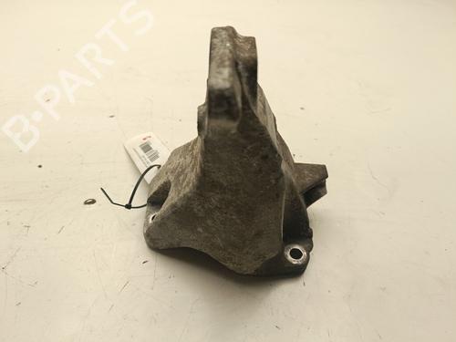 Used Engine mount BMW 1 (E87) 118 d (143 hp) 18962289
