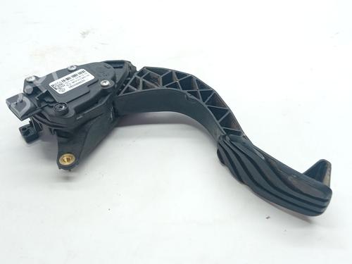 Used Pedal RENAULT CLIO V (B7_) 1.5 Blue dCi 100 (B7AD) (101 hp) 26904015