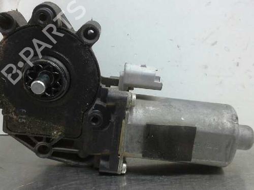Used Right front window motor PEUGEOT 206 Hatchback (2A/C) [1998-2012]  1043713
