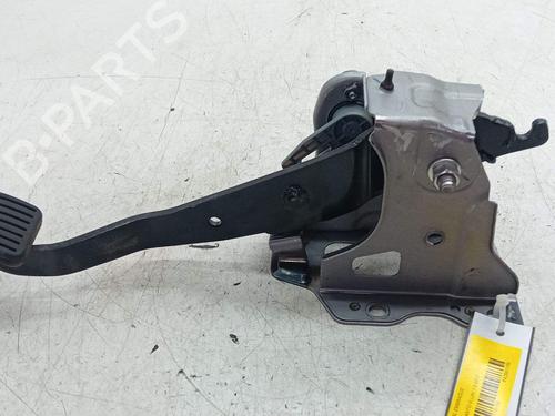Used Clutch pedal Clutch pedal 25790477 25790477