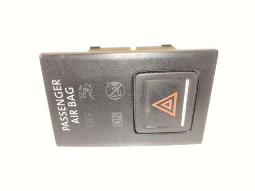 Used Warning switch VW GOLF VII (5G1, BQ1, BE1, BE2) 2.0 TDI (150 hp) 23193689