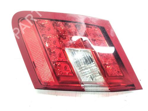 right-tailgate-light-mercedes-benz-e-class-w212-a2129060458r-2009-2010-2011-2012-2013-2014-2015-2016-16686683 main image