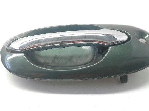 Used Front right exterior door handle KIA CARNIVAL I (UP, FL) [1998-2001]  6989560