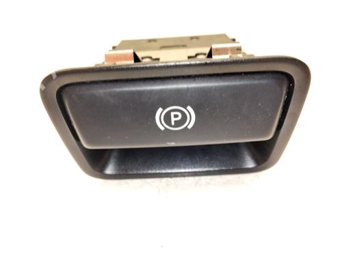 Used Hand brake MERCEDES-BENZ A-CLASS (W176) A 180 CDI / d (176.012) (109 hp) 30361546