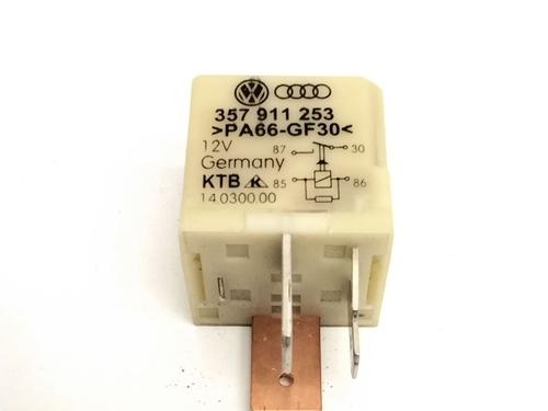 Used Electronic module AUDI A3 (8L1) 1.9 TDI (130 hp) 18200113