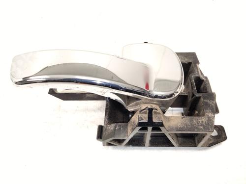Used Rear left interior door handle NISSAN QASHQAI I (J10, NJ10) 2.0 dCi (150 hp) 31833930