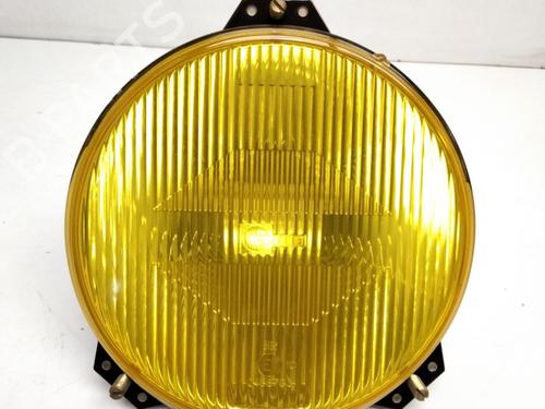 Used Left front fog light SEAT 124 1430 Especial (95 hp) 25227152