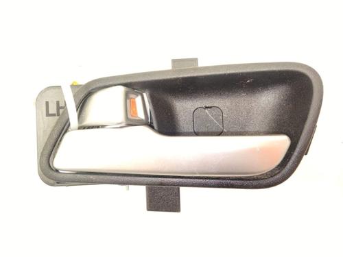 Used Front left interior door handle Front left interior door handle 25790467 25790467