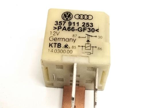 Used Electronic module VW GOLF IV (1J1) 1.9 TDI (110 hp) 18233779