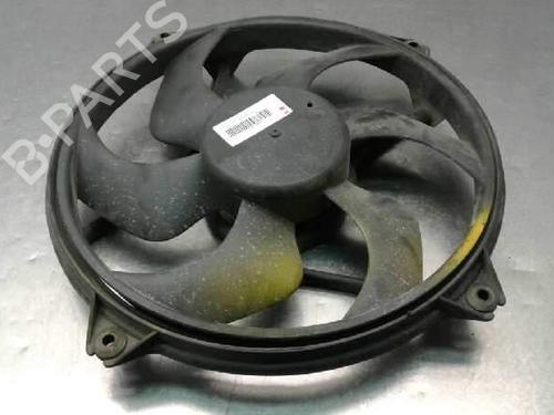 Used Radiator fan Radiator fan 4493767 4493767