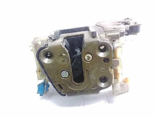 Used Front left lock NISSAN TERRANO I (WD21) [1986-1996]  11882790