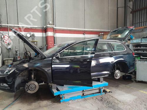 Console centrale VW PASSAT B8 Variant (3G5, CB5) 2.0 TDI 4motion | BP23841371I22 - Image 6